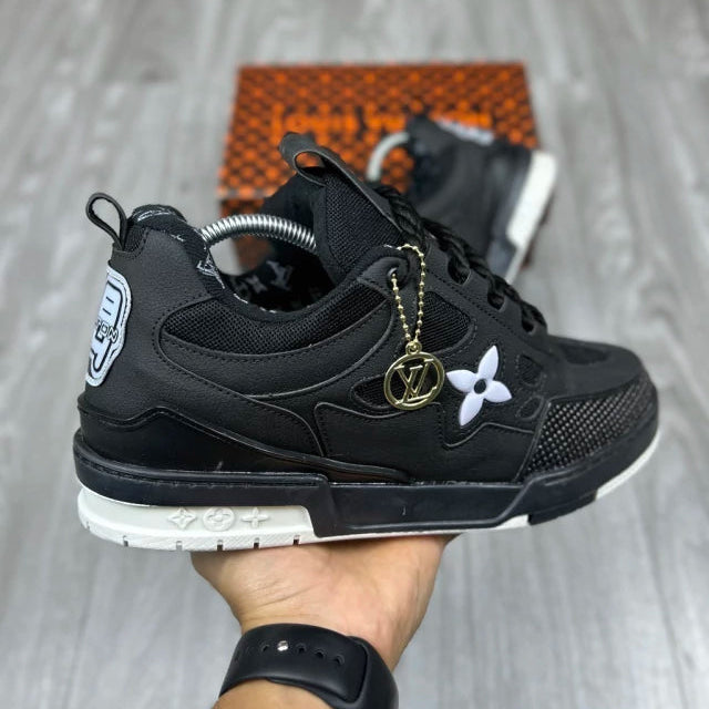 Modelo Lv Trainer Black + Brinde Exclusivo