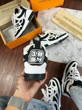 Modelo Lv Branco e Preto + Brinde Exclusivo